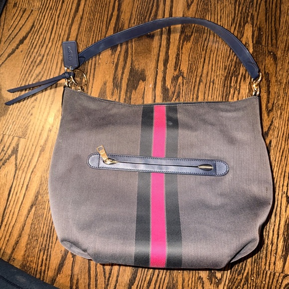 Coach Skylar Hobo With Varsity Stripe Electric Pink black gold - Picture 2 of 4